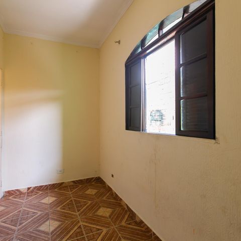 Casa à venda com 300m², 5 quartos e 4 vagas Casa à venda com 300m², 5 quartos e 4 vagasQuarto 4
