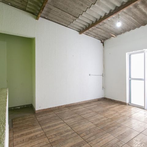 Casa à venda com 300m², 5 quartos e 4 vagas Casa à venda com 300m², 5 quartos e 4 vagasSuíte 3