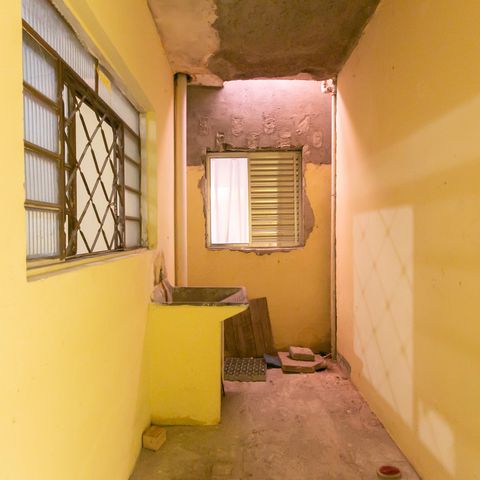 Casa à venda com 300m², 5 quartos e 4 vagas Casa à venda com 300m², 5 quartos e 4 vagasÁrea de Serviço 2