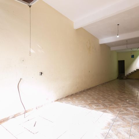 Casa à venda com 300m², 5 quartos e 4 vagas Casa à venda com 300m², 5 quartos e 4 vagasGaragem
