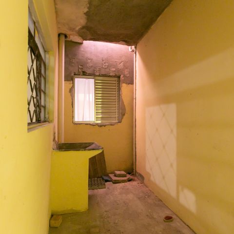 Casa à venda com 300m², 5 quartos e 4 vagas Casa à venda com 300m², 5 quartos e 4 vagasÁrea de Serviço 2