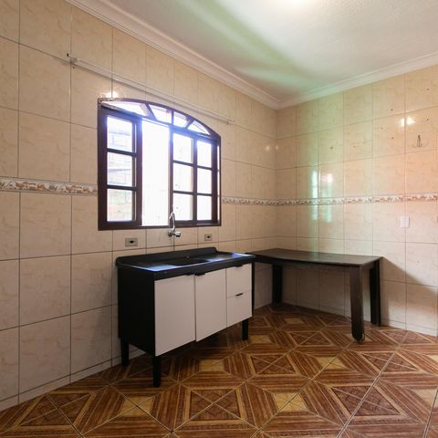 Casa à venda com 300m², 5 quartos e 4 vagas Casa à venda com 300m², 5 quartos e 4 vagasCozinha 1