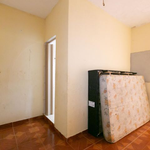 Casa à venda com 300m², 5 quartos e 4 vagas Casa à venda com 300m², 5 quartos e 4 vagasSuíte 2