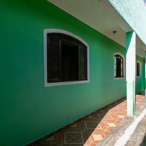 Casa à venda com 300m², 5 quartos e 4 vagas Casa à venda com 300m², 5 quartos e 4 vagasÁrea Externa
