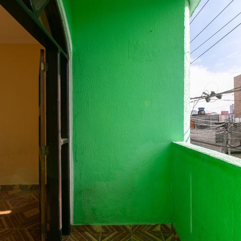 Casa à venda com 300m², 5 quartos e 4 vagas Casa à venda com 300m², 5 quartos e 4 vagasVaranda da Suíte 1