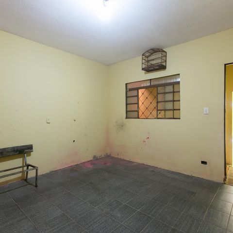 Casa à venda com 300m², 5 quartos e 4 vagas Casa à venda com 300m², 5 quartos e 4 vagasQuarto 5