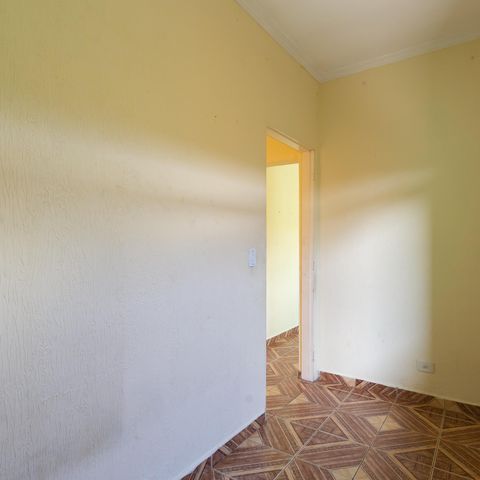 Casa à venda com 300m², 5 quartos e 4 vagas Casa à venda com 300m², 5 quartos e 4 vagasQuarto 4