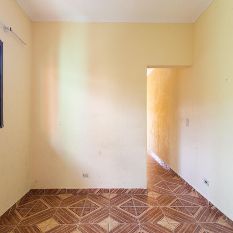 Casa à venda com 300m², 5 quartos e 4 vagas Casa à venda com 300m², 5 quartos e 4 vagasSala