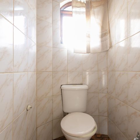 Casa à venda com 300m², 5 quartos e 4 vagas Casa à venda com 300m², 5 quartos e 4 vagasBanheiro da Suíte 1