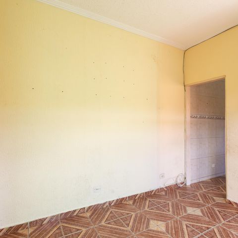 Casa à venda com 300m², 5 quartos e 4 vagas Casa à venda com 300m², 5 quartos e 4 vagasSala