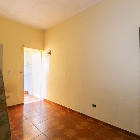 Casa à venda com 300m², 5 quartos e 4 vagas Casa à venda com 300m², 5 quartos e 4 vagasSuíte 2