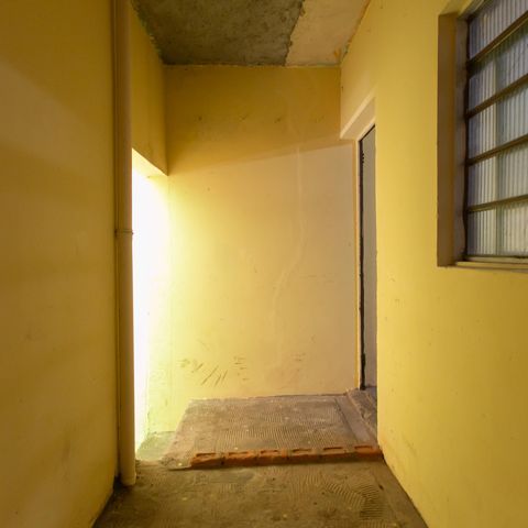 Casa à venda com 300m², 5 quartos e 4 vagas Casa à venda com 300m², 5 quartos e 4 vagasÁrea de Serviço 2