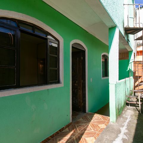 Casa à venda com 300m², 5 quartos e 4 vagas Casa à venda com 300m², 5 quartos e 4 vagasÁrea Externa