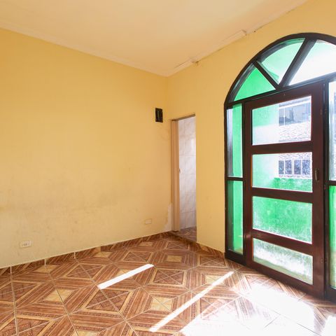 Casa à venda com 300m², 5 quartos e 4 vagas Casa à venda com 300m², 5 quartos e 4 vagasSuíte 1