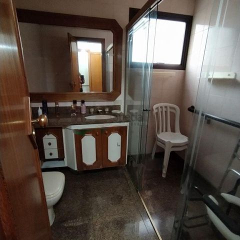 Apartamento à venda com 228m², 4 quartos e 3 vagas