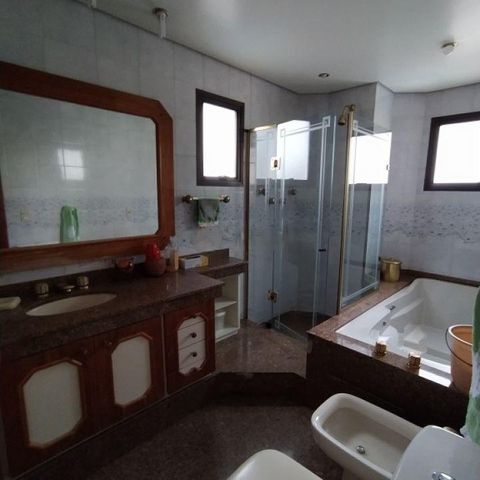 Apartamento à venda com 228m², 4 quartos e 3 vagas