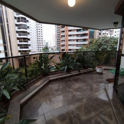 Apartamento à venda com 228m², 4 quartos e 3 vagas