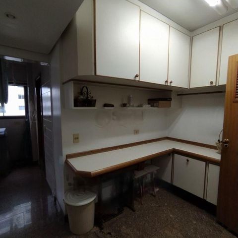 Apartamento à venda com 228m², 4 quartos e 3 vagas