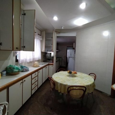 Apartamento à venda com 228m², 4 quartos e 3 vagas