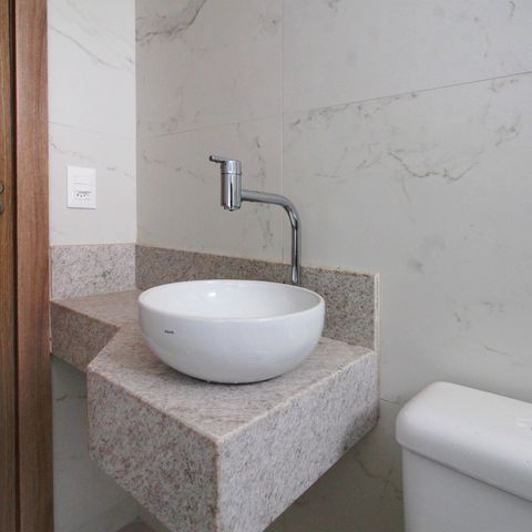 Apartamento à venda com 50m², 2 quartos e 2 vagasBanheiro