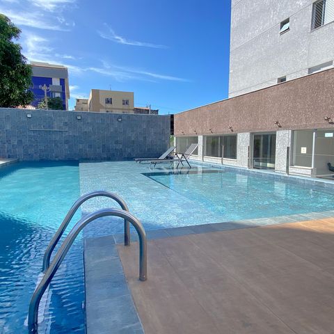 Apartamento à venda com 50m², 2 quartos e 2 vagas Apartamento à venda com 50m², 2 quartos e 2 vagasÁrea comum - Piscina