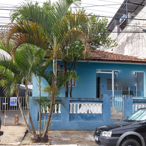 Casa à venda com 135m², 3 quartos e 1 vagaFachada