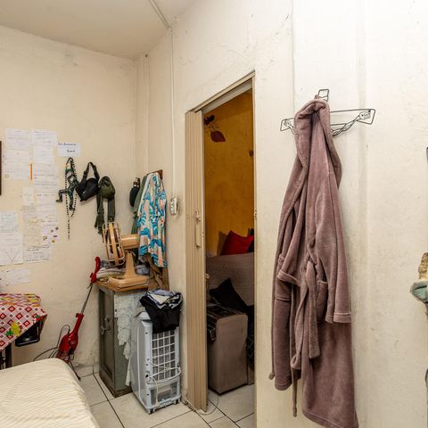 Casa à venda com 300m², 5 quartos e 3 vagas Casa à venda com 300m², 5 quartos e 3 vagasQuarto 2 Casa 2