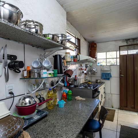 Casa à venda com 300m², 5 quartos e 3 vagas Casa à venda com 300m², 5 quartos e 3 vagasCozinha da Casa 2