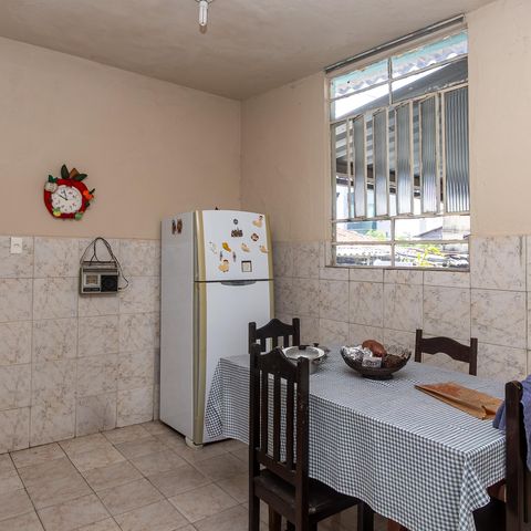 Casa à venda com 300m², 5 quartos e 3 vagas Casa à venda com 300m², 5 quartos e 3 vagasCozinha Casa 1