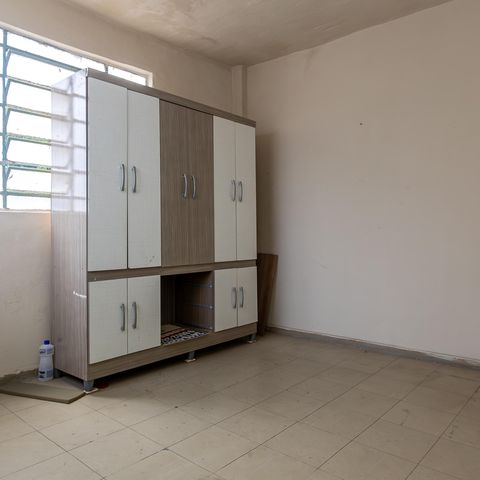 Casa à venda com 300m², 5 quartos e 3 vagas Casa à venda com 300m², 5 quartos e 3 vagasQuarto 3 Casa 1