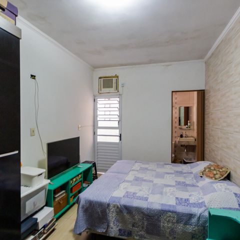 Casa à venda com 150m², 2 quartos e 2 vagas Casa à venda com 150m², 2 quartos e 2 vagasSuíte 2