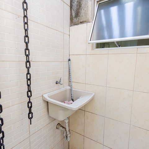 Casa à venda com 150m², 2 quartos e 2 vagas Casa à venda com 150m², 2 quartos e 2 vagasJardim de Inverno