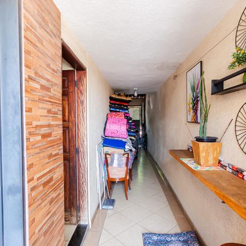 Casa à venda com 150m², 2 quartos e 2 vagas Casa à venda com 150m², 2 quartos e 2 vagasCorredor