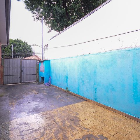Casa à venda com 317m², 5 quartos e 2 vagas Casa à venda com 317m², 5 quartos e 2 vagasCasa 1 - Garagem