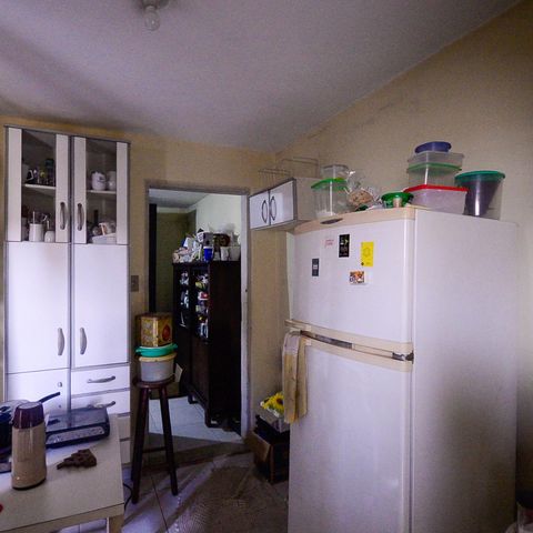 Casa à venda com 317m², 5 quartos e 2 vagas Casa à venda com 317m², 5 quartos e 2 vagasCasa 2 - Cozinha