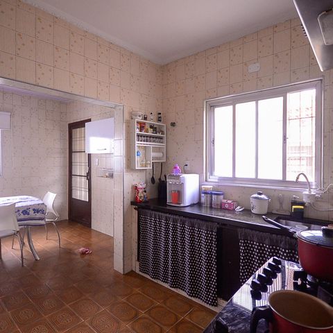 Casa à venda com 317m², 5 quartos e 2 vagas Casa à venda com 317m², 5 quartos e 2 vagasCasa 1 - Cozinha
