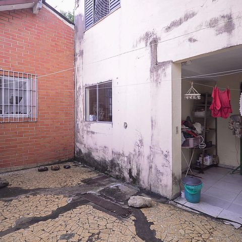 Casa à venda com 317m², 5 quartos e 2 vagas Casa à venda com 317m², 5 quartos e 2 vagasCasa 2 - Área de Serviço