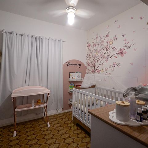Casa à venda com 317m², 5 quartos e 2 vagas Casa à venda com 317m², 5 quartos e 2 vagasCasa 1 - Quarto 2
