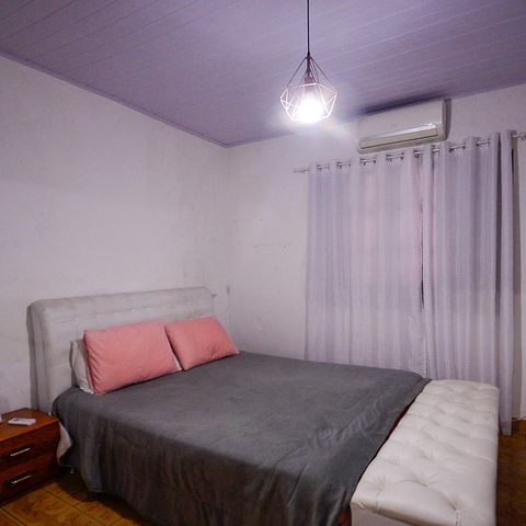Casa à venda com 317m², 5 quartos e 2 vagas Casa à venda com 317m², 5 quartos e 2 vagasCasa 1 - Quarto 1