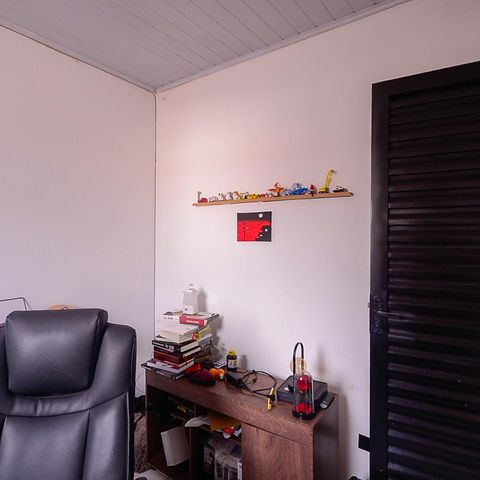 Casa à venda com 317m², 5 quartos e 2 vagas Casa à venda com 317m², 5 quartos e 2 vagasCasa 3 - Quarto 2