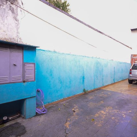Casa à venda com 317m², 5 quartos e 2 vagas Casa à venda com 317m², 5 quartos e 2 vagasCasa 1 - Garagem