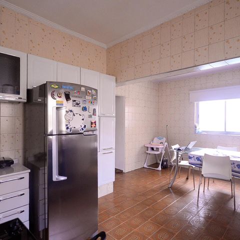 Casa à venda com 317m², 5 quartos e 2 vagas Casa à venda com 317m², 5 quartos e 2 vagasCasa 1 - Cozinha