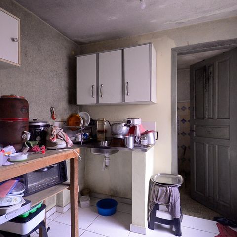 Casa à venda com 317m², 5 quartos e 2 vagas Casa à venda com 317m², 5 quartos e 2 vagasCasa 2 - Cozinha