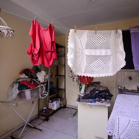 Casa à venda com 317m², 5 quartos e 2 vagas Casa à venda com 317m², 5 quartos e 2 vagasCasa 2 - Área de Serviço