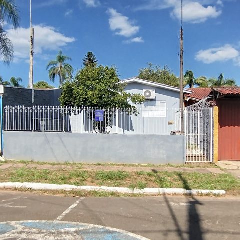 Casa à venda com 90m², 2 quartos e 1 vaga Casa à venda com 90m², 2 quartos e 1 vagaFachada/ Placa