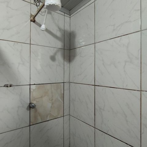 Casa à venda com 90m², 2 quartos e 1 vaga Casa à venda com 90m², 2 quartos e 1 vagaBanheiro