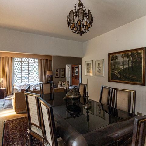 Casa à venda com 440m², 6 quartos e 8 vagasSala de Jantar