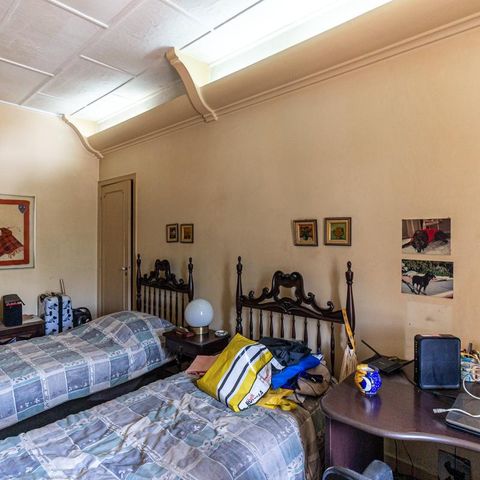 Casa à venda com 440m², 6 quartos e 8 vagasQuarto 2