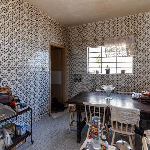 Casa à venda com 440m², 6 quartos e 8 vagasCozinha