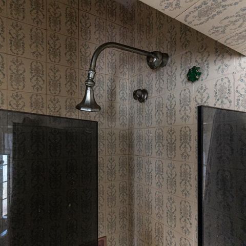 Casa à venda com 440m², 6 quartos e 8 vagasBanheiro da Suíte